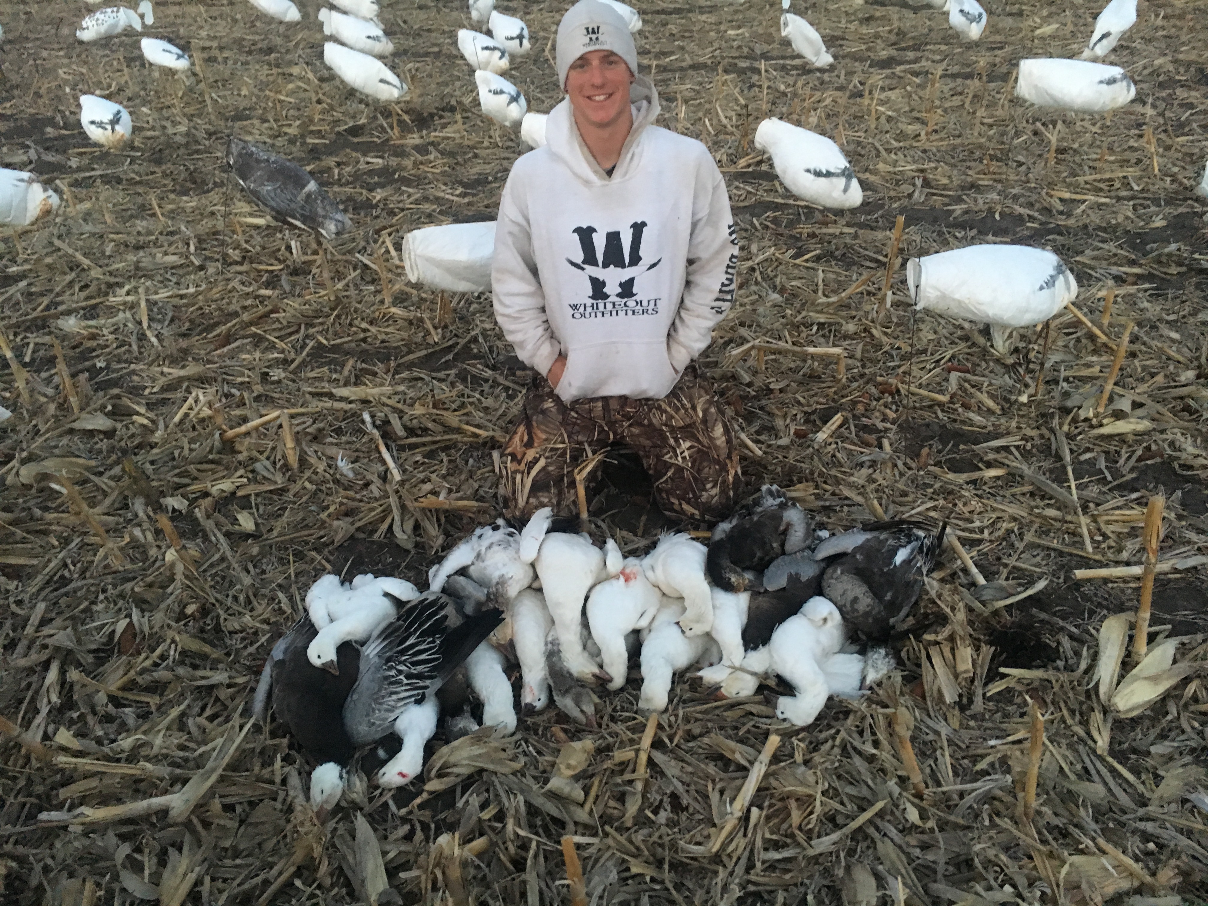 Whiteout Outfitters Spring Snow Goose Hunts kansas-snows2.jpg